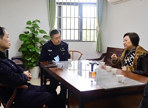 ��ǿ�������������Ǿ����ϵ